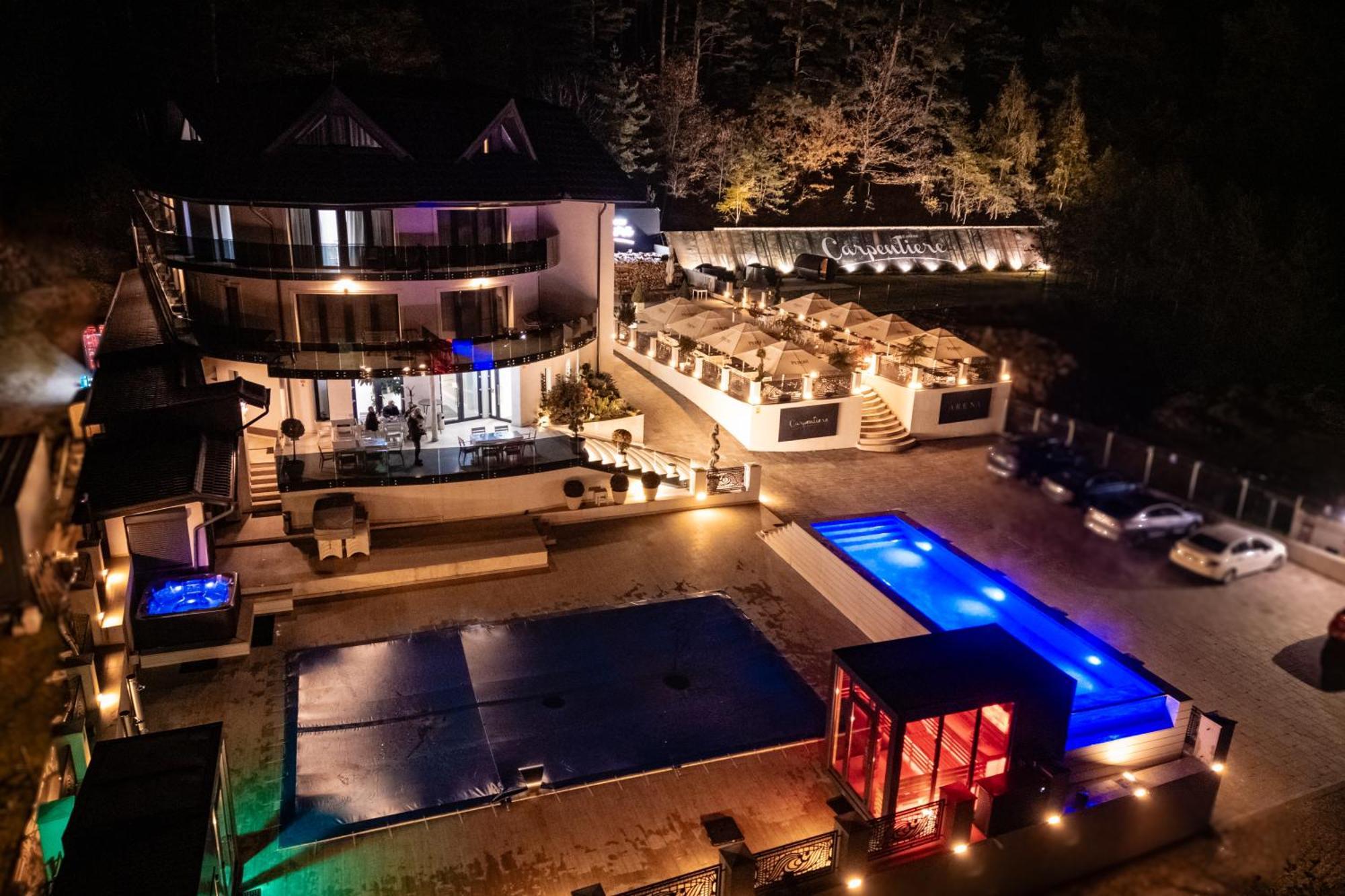 Carpentiere Arena Hotel Rasinari Exterior photo